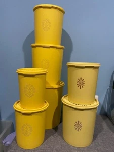 Vintage 1970's Tupperware Servalier Various Sizes~Harvest & Canary Yellow - Picture 1 of 10