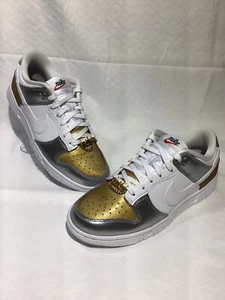 Nike Dunk Low SE dorado/blanco-plateado para mujer 7 DH4403-700 - Imagen 1 de 8