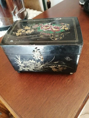 ANCIENNE BOITE A BIJOU MUSICAL STYLE NAPOLEON III - Photo 1/4