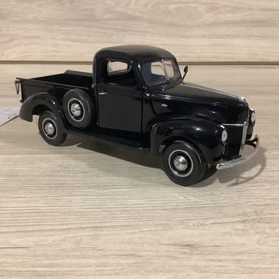 1/24 Franklin Mint 1940 Ford Pickup Truck Black B11UK21 in Box - Image 1 of 4