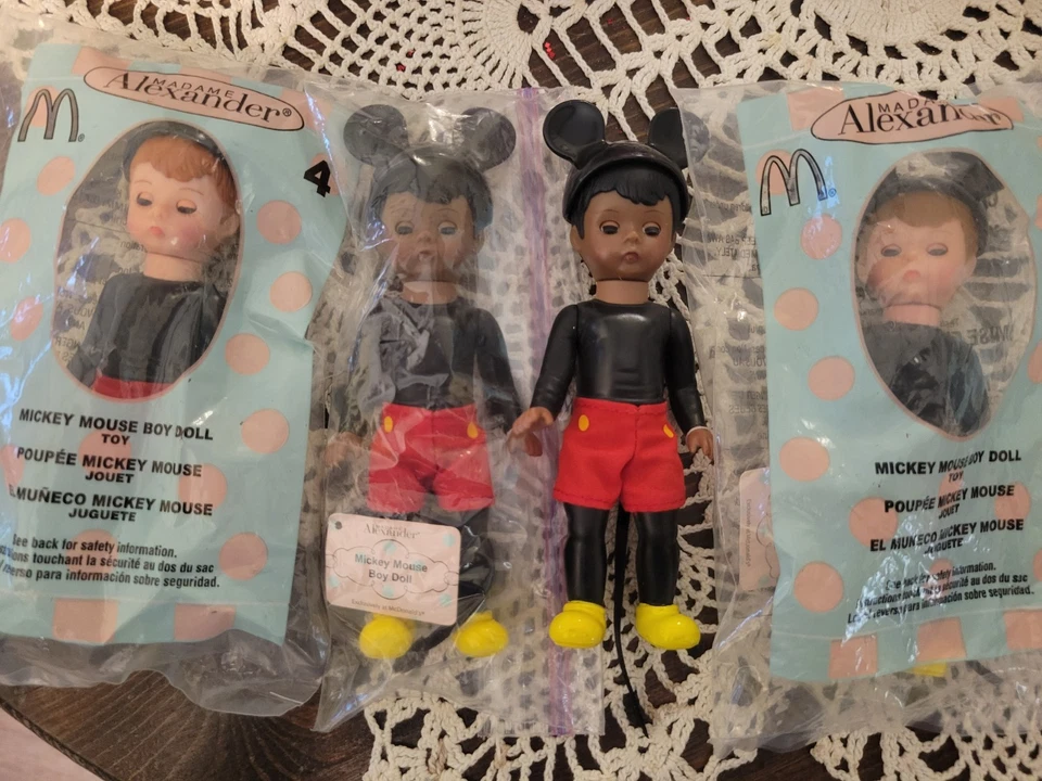 4 bonecas Madame Alexander Mickey Mouse McDonalds - Imagem 1 de 1
