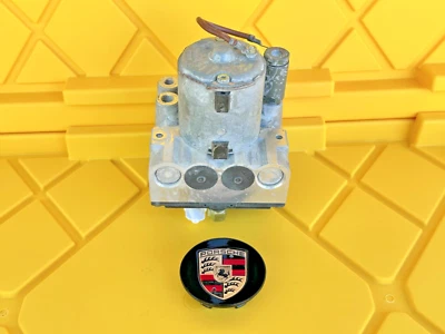 Porsche 911 - 993 1995-98 Bomba de freno de alta presión ABS antibloqueo Foto 1 de 4