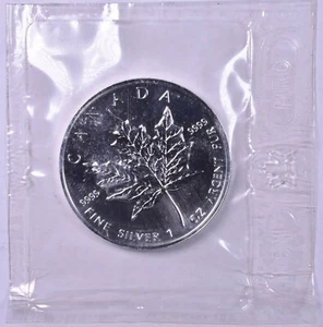 1993 Canada Maple Leaf 1 oz Silver 0.9999 - Factory Sealed RCM Plastic - Picture 1 of 2