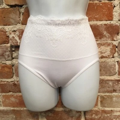 Bragas bragas Rhonda Shear Basics blancas superpuestas de encaje nuevas Foto 1 de 4