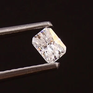 White D Color Moissanite Radiant Cut VVS1 Lab Created Diamond Gemstone 3x4MM - Picture 1 of 5