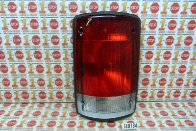 95-04 FORD E150 E250 E350 DRIVER LEFT SIDE REAR BRAKE QUARTER MTD TAIL LIGHT OEM - Image 1 of 4