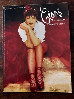 Gloria Estefan Greatest Hits: acordes de guitarra vocal de piano partituras de bolsillo Foto 1 de 4