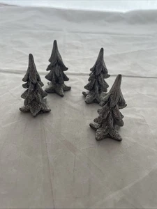 Alberi in metallo in miniatura 2 1/4" senza marchio - Foto 1 di 6