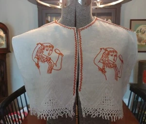 🌟 Antique 1900's Ladies Damask Hair Comb Out Cape Embroidered Lovely Condition - Picture 1 of 6