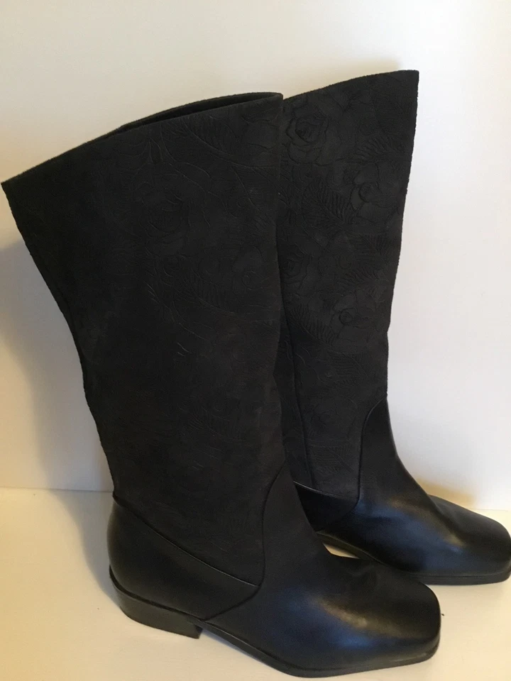 Woman's MARKON SUELA Black Floral Suede & Leather Pull On Boots Size 8 1/2 M - Image 1 of 1