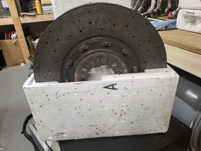 Rotor freno delantero carbono-cerámica Ferrari 488 Challenge # 926495 - Brembo XB5AB11 Foto 1 de 4