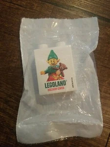 Lego Duplo, Brick 1 x 2 x 2 with Bottom Tube with Elf gifts Legoland Discover - Picture 1 of 2