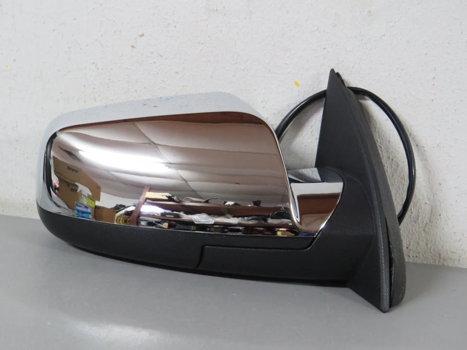 2010 2015 CHEVROLET EQUINOX GMC TERRAIN RIGHT SIDE DOOR MIRROR WITH MEMORY - Image 1 of 4
