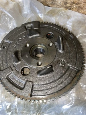 OEM Polaris Xplorer 500 1997 Big Boss 500 1998 Magneto Rotor Volante 3086857 EE. UU. Foto 1 de 4