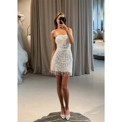 Mini vestidos de novia blancos sin tirantes sin mangas cremallera trasera tul con cuentas Foto 1 de 4