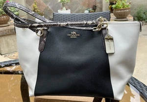 Coach NY ~ Neu ohne Etikett selten ~ Colorblock-Leder mit Schlangenledergriffen & goldener Hardware BEUTELTASCHE - Bild 1 von 19