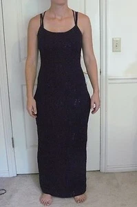 Steppin Out "PLUM form fitting FORMAL/PROM/EVENING/WEDDING DRESS" Size 11/12 - Picture 1 of 6