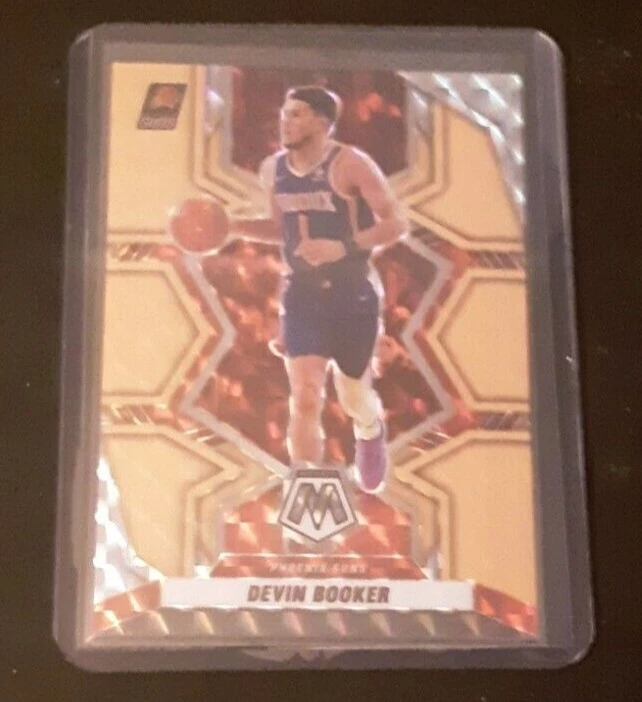 DEVIN BOOKER 2021-22 MOSAIC ORANGE FLUORESCENT /25 - Image 1 of 2