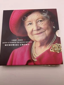 1900-2002 Regina Elisabetta La Regina Madre Corona commemorativa 5 libbre - Foto 1 di 5