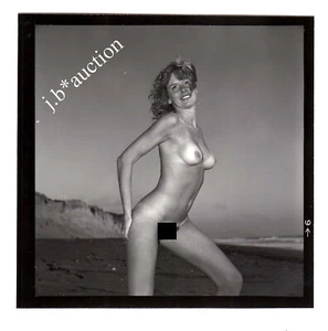Nudismo MODELO DESNUDO "CHRISTINE ROBINSON" JUNTO AL MAR Foto desnuda * VIKING Vintage #8 - Imagen 1 de 3