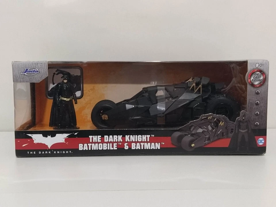 The Dark Knight Il Cavaliere Oscuro Batmobile + Batman Jada Toys 1:24 Nuovo 1/24 - Immagine 1 di 2
