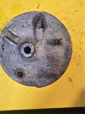 Placa de tambor de freno delantero Yamaha Exciter SR 250 Foto 1 de 4