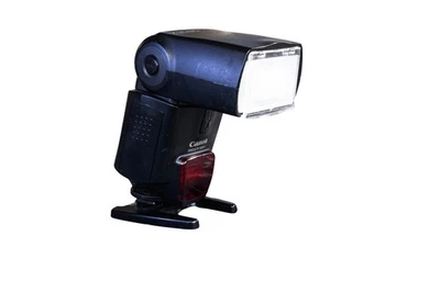 Canon Speedlite 580EX II Shoe Mount Flash for Canon DSLR works - Image 1 of 4