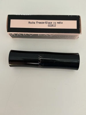 Lápiz Labial Mary Kay Crema Moca Freeze Tamaño Completo Nuevo En Caja Foto 1 de 4