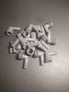 Rainbird 3/4" MPT x 1/2" Widerhakeneinsatz Bogen verbindet Regnerkopf mit Rohr 20 Stück - Bild 1 von 7