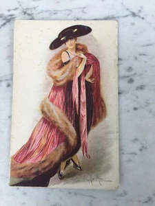 Old Postcard Fashion Lady - Picture 1 of 2