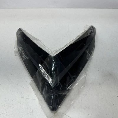 Windshield Retainer In-Mold, Black - 2026 POLARIS 650 Indy SP - Image 1 of 4