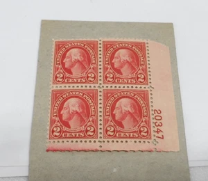 PLATE BLOCK OF 4 UNUSED 2 CENT WASHINGTON RED STAMPS RARE !! - Picture 1 of 4