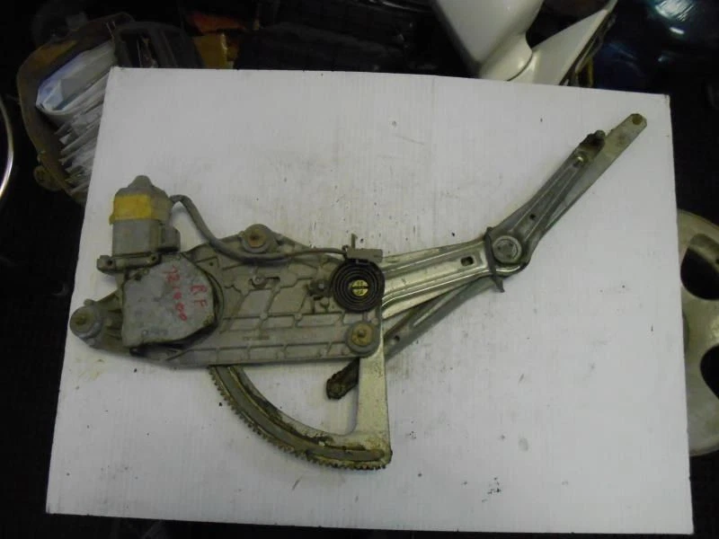 Motor de ventana eléctrica derecho pasajero compatible con Volvo 780 366268 87-91 Foto 1 de 2