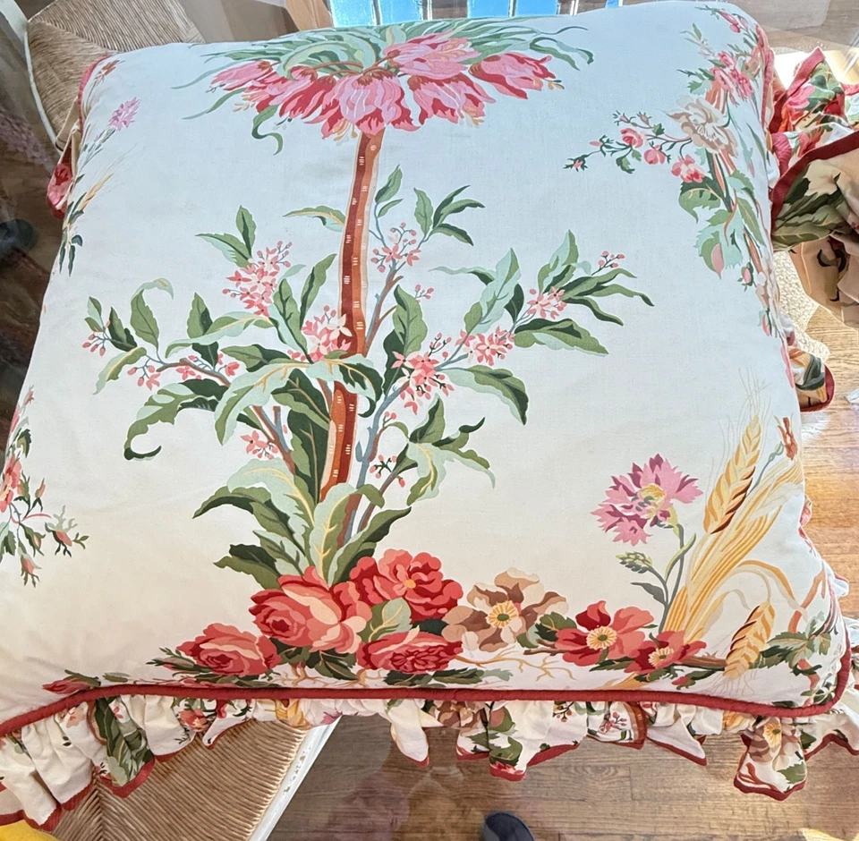 Par de almohadas con volantes Brunschwig de colección “Couronne Imperiale” ZZ645 Foto 1 de 4