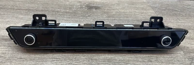 Control de calefacción Kia Sportage 2023-2025 OEM 96540-P1000FHL Foto 1 de 4