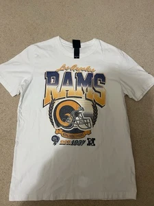 Los Angeles Rams Vintage Style Champions Tshirt Size Large White NFL Team Appare - Imagen 1 de 4