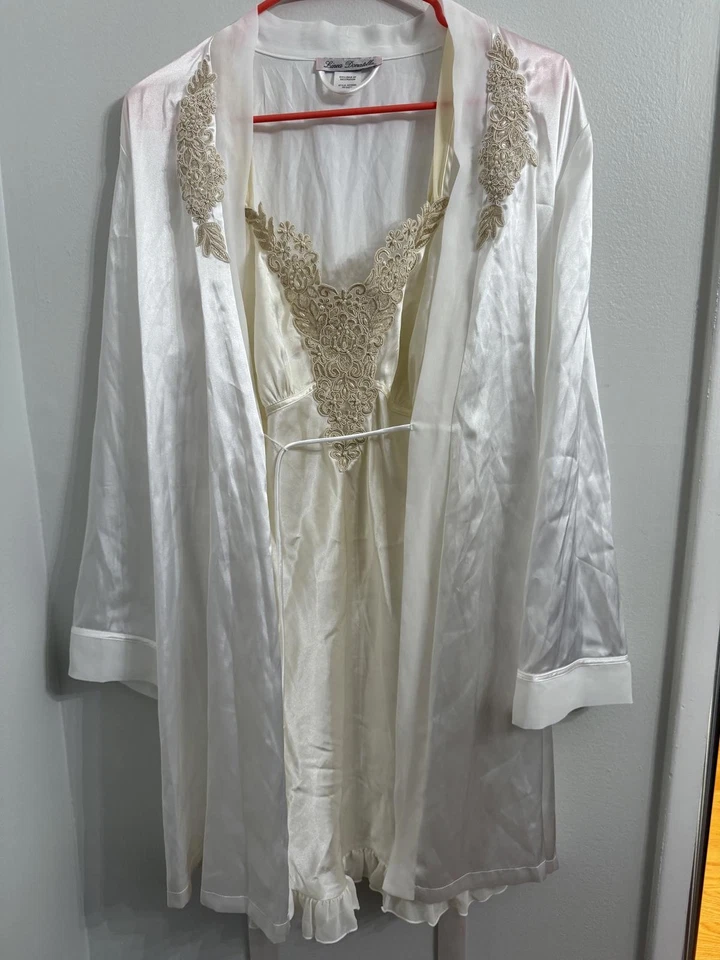 Linea Donatella vestido sin mangas satinado con bata  Foto 1 de 4