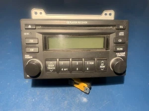 06-08 Sedona Entourage OEM Radio Stereo CD Player Receiver 96140-4D100 - Bild 1 von 4
