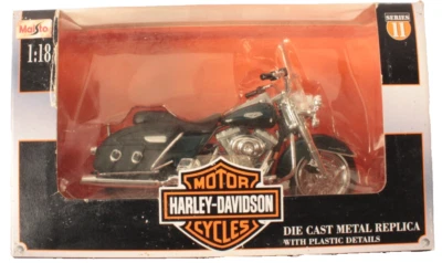 Maisto 1:18 Harley-Davidson Series 11 1978 FLH-80 Electra Glide Motorcycle - Image 1 of 3