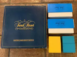 TRIVIAL PURSUIT Quiz Game bundle Genus Edition, Young Players & Family cards - Picture 1 of 3