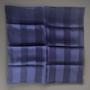 Vintage Royal Navy Blue Pocket Square 100% Silk With Striped Pattern 16,5”x16,5” - Picture 1 of 5