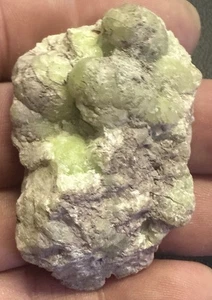 Cristalli botrioidali prehnite verde brillante - miniera di rame irochese, Keweenaw, Mich - Foto 1 di 5