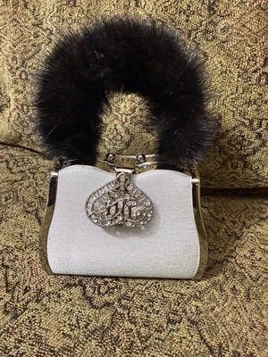1950’s Vintage Silver Metal Purse W Heart Shaped Rhinestone Closure Fur Handel - Image 1 of 4