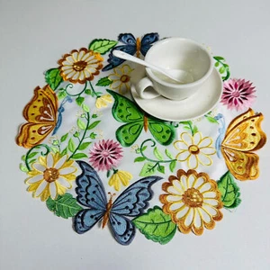 Set of 4 Vintage Embroidered Butterfly Placemat Round Dining Table Mats 35cm - Picture 1 of 7