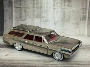 Classic 1964 Olds Vista Cruiser V-8 Sky View Wagon 1/64 Scale Limited Edition J5 - Picture 1 of 4