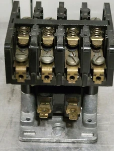 GE Contactor CR153B002AAA, 55-2G2-52 G16-66 GE BOBINA 110/120V. - Imagen 1 de 9