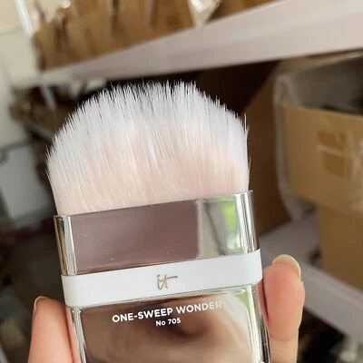 Kosmetik Himmlische Luxe Hello Wangenknochen Make-up Pinsel Schönheit Pinsel IT - Bild 1 von 4