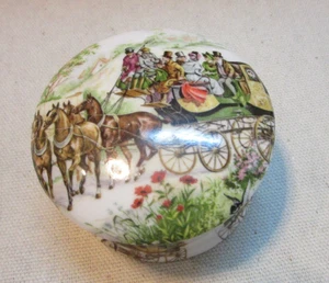 Bone China Box Horse Drawn Coaches New Hall Strafforshire - Picture 1 of 15