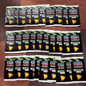 Topps Cricket Attax Karten The Hundred 2023 30 ungeöffnete Päckchen! 50p pro Packung! - Bild 1 von 3