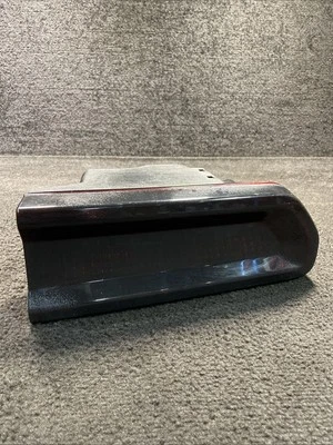 Dodge Challenger SRT8 2009 luz trasera exterior lateral derecha OEM Foto 1 de 4